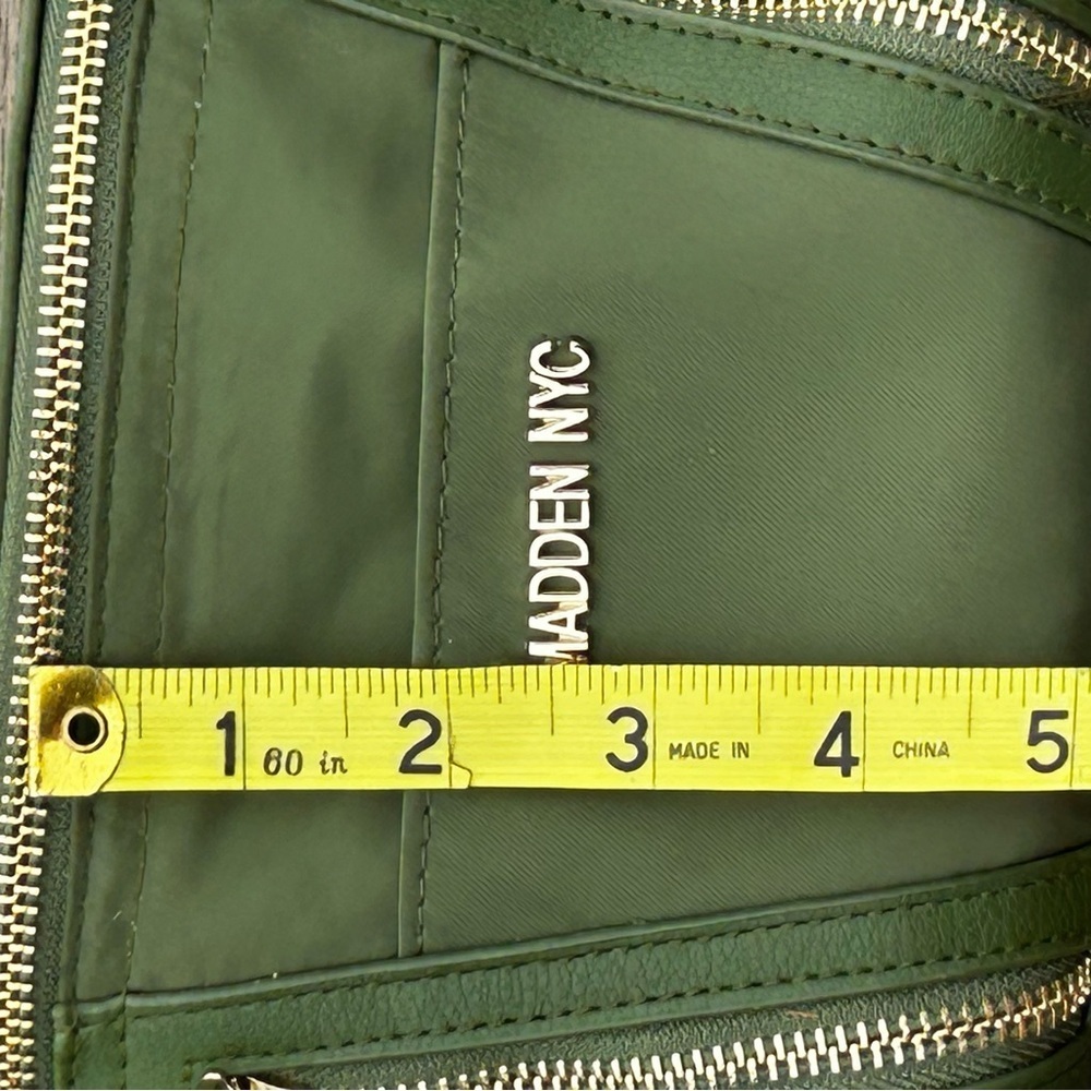 Madden NYC Olive Green Crossbody Bag Goldtone Hardware - Picture 6 of 10